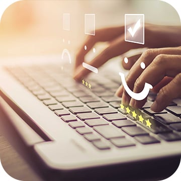 Customer Service Evaluation typing on a keyboard showing emotions with star ratings